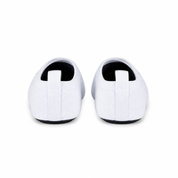 Chaussures de sport aquatiques multifonctions pour femmes et hommes, légères, à séchage rapide, à semelle plate, pour la plage, la piscine, le surf, le yoga, avec empeigne en mesh et semelle extérieure en TPR