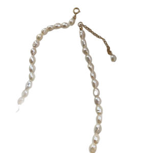 Collar Retro de Lujo Ligero con Diseño Nórdico de Nicho, Perla Irregular de Agua Dulce Barroca Inyectada en Oro de 14K, Forma de Corazón de Melocotón Pequeño - Product Image 5