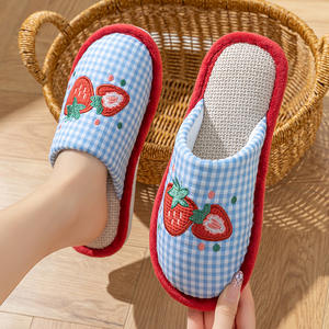 Chaussons en coton épais antidérapants pour toute la famille, pour l'automne et l'hiver, adaptés aux hommes et aux femmes, utilisables à l'intérieur et à l'extérieur. - Product Image 6