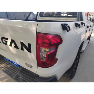 Guazi Coche Usado 2023 Changan Lantop Bajo Kilometraje Gasolina 2.0T Manual Pickup LHD Bajo Kilometraje para Exportación Comercial Euro VI 5 Asientos - Product Image 6
