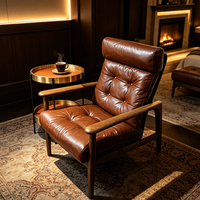 Fauteuil en bois massif de style mid-century modern, revêtement en cuir brun vintage, fauteuil lounge à dossier haut, fauteuil d'appoint pour salon