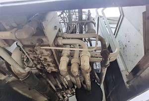 Cheap Sale <strong>Used</strong> <strong>Truck</strong> <strong>Crane</strong> China Made Zoomlion QAY220 220 Ton Maximum Lifting Weight Good Working Condition 2020 - Product Image 5
