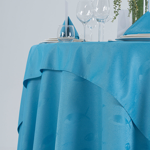 Elegante <span class=keywords><strong>Set</strong></span> di <span class=keywords><strong>Tovaglia</strong></span> <span class=keywords><strong>e</strong></span> <span class=keywords><strong>Tovaglioli</strong></span> con Motivo di Pesci Marini Blu per Hotel - Product Image 3