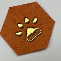 Étiquette thermocollante personnalisée en caoutchouc TPU, logo 3D en relief, respectueux de l'environnement, pour vêtements, chaussures, sacs, casquettes