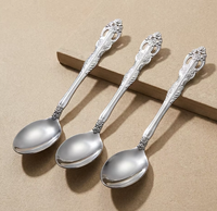 Ensemble de couverts en acier inoxydable durable et écoresponsable, manche à motif élancé, finition miroir, résistant à la rouille, idéal pour les mariages
