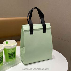 ถุงใส่เครื่องดื่มแบบพิมพ์ลายเอง สำหรับใส่แก้ว 1 และ 2 ใบ พร้อมหูหิ้ว สำหรับคนส่งของ  ถุงใส่เครื่องดื่มขนาด 32 ออนซ์  ถุงพลาสติกใส่เครื่องดื่ม - Product Image 5