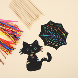 Set di 28 Pezzi di Carta da Grattare Colorata e Divertente, Biglietti e Regali Personalizzati per Halloween, Ispirazione Super Accesa per Bambini - Product Image 4