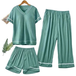 Women's Simple V-Neck <strong>Cropped</strong> Shorts <strong>Pyjamas</strong> with Breast Pad Elastic Waist Three-Piece Home Wear for Spring Summer - Product Image 1
