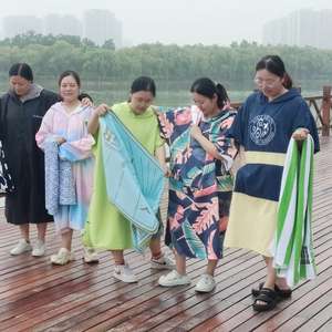 Adult Hooded Poncho Beach Towel Cotton Surf Poncho <strong>Robe</strong> <strong>for</strong> Beach Sports and Changing <strong>for</strong> <strong>Swimmers</strong> and Surfers - Product Image 3