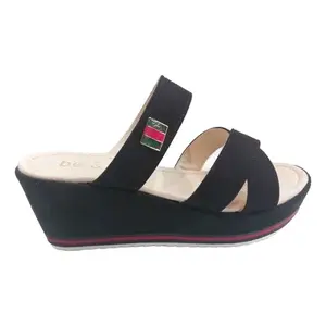 Be&be Sandales compensées noires à la mode pour femmes avec talon lumineux, dessus et semelle intérieure en PU, design plateforme à bout ouvert pour le printemps et l'été - Product Image 4