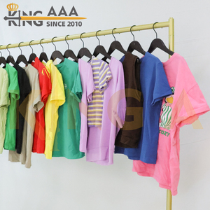 Camiseta <span class=keywords><strong>de</strong></span> Verano Vintage <span class=keywords><strong>de</strong></span> <span class=keywords><strong>Manga</strong></span> Corta con Cuello Redondo 100% Algodón para Mujer, Venta al por Mayor a Precio Económico, Fardos <span class=keywords><strong>de</strong></span> Ropa <span class=keywords><strong>de</strong></span> <span class=keywords><strong>Segunda</strong></span> <span class=keywords><strong>Mano</strong></span>, Ropa Usada a Granel - Product Image 4