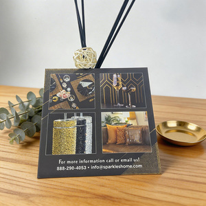 Etiqueta colgante con laminación mate y perforación para productos minoristas, con información personalizada de la marca. - Product Image 2