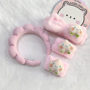 Diadema de dibujos animados con lazo de fresa para mujer, diadema alta con diseño de nube, multiusos para lavarse la cara, cuidado de la piel y el cabello - Product Image 4