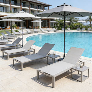 Chaise longue pliable <span class=keywords><strong>de</strong></span> luxe en <span class=keywords><strong>aluminium</strong></span> et maille Teslin pour cour, villa, hôtel et plage - <span class=keywords><strong>Bain</strong></span> <span class=keywords><strong>de</strong></span> <span class=keywords><strong>soleil</strong></span> en extérieur avec <span class=keywords><strong>design</strong></span> résistant aux UV - Product Image 1