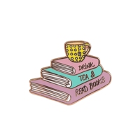 Me encantan los libros prohibidos, amante de la lectura, beber té y leer libros, Pin de esmalte duro de Metal chapado en oro, Pin de Metal de fábrica personalizado a medida