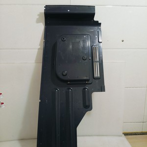 แผงตกแต่งด้านข้างรถขุดฮุนได รุ่น 71M8-20761 ทำจากพลาสติก หนา 1-1.5 มม. - Product Image 3