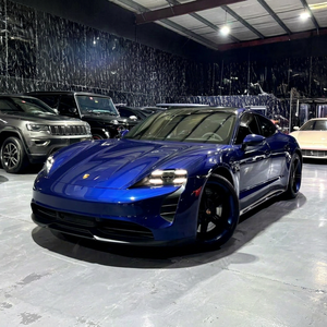 Porsche Taycan GTS 2023 - Product Image 3