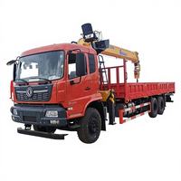 Grue télescopique à flèche droite de 3 à 100 tonnes montée sur camion