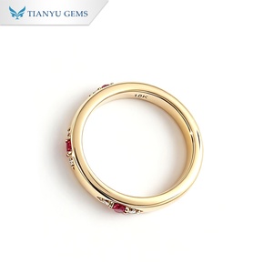 Anillo de Compromiso Tianyu Personalizado con Diamantes y Circonitas. Anillo de Eternidad con Gemas Engastadas, Anillo Apilable Minimalista para Aniversario - Product Image 3