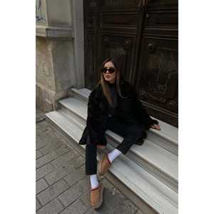 Chaqueta de Felpa Reversible Negra para Mujer, Estilo Varsity, Blazer para Otoño y Primavera, Corta, de Spandex, Poliéster y Cuero Teñido - Product Image 3