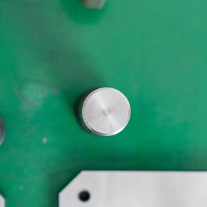 AMT VINA Fabricant vietnamien de pièces usinées CNC de précision en acier, aluminium, cuivre pour l'automobile, l'aérospatiale et l'équipement industriel - Product Image 2