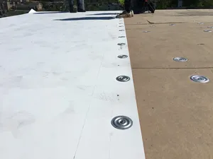 Toiture commerciale 60 Mil Tpo Pvc Coût Membrane d'étanchéité Système de toiture résidentielle pour maisons mobiles