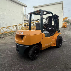 Chariot élévateur Toyota 7FD50 d'occasion de haute qualité, moteur diesel, 2,5 tonnes, 3 tonnes, 5 tonnes, avec déplacement latéral, provenance Japon, vente au détail - Product Image 1
