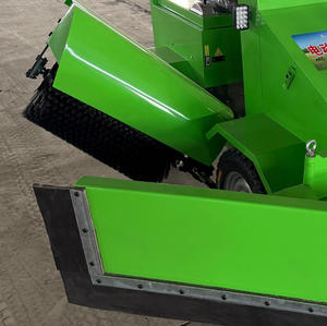 Nuova Attrezzatura per Allevamenti: Mini Spazzola Elettrica per Mangime Bovino con Motore Brushless a Batteria per un'Alimentazione Efficiente delle Mucche - Product Image 4