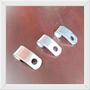 Pièce en fer Huaxi en forme de 6 pour fixation de pare-brise de moto, pièce de rechange épaissie estampillée pour réparation - Product Image 1
