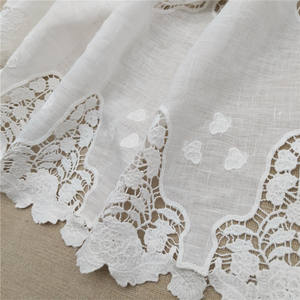 Tissu de dentelle française 100% coton avec motif floral 3D brodé écologique soluble dans l'eau pour la décoration intérieure et les sacs - Product Image 5
