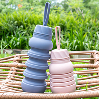 Bouteille d'eau pliable portable en silicone pliable de 550ml pour le camping