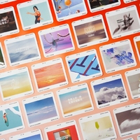Carpeta Plana de Papel Ecológico con Diseño de Cámara Vintage, Armoniza la Moda Moderna con el Encanto Clásico, Personalizable
