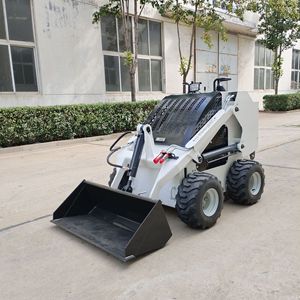 Minicargadora compacta con motor de gasolina, color blanco, para trabajos de construcción y demolición en interiores. - Product Image 3
