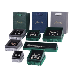 Boîte d'emballage de bijoux de luxe en carton rigide écologique, carrée/rectangulaire, imprimée, avec ruban et nœud, pour la Saint-Valentin, collier, bague - Product Image 1