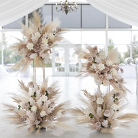 Belle arche de fleurs de mariage artificielles de style floral supérieur sur mesure Arche de mariage de pampa pour la décoration de mariage