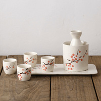 BAMBUS Groothandel Op Maat Gemaakt Japans Traditioneel Handbedrukt Porseleinen Sake Set met Schaal Kleine Bekers voor Restaurants Hotels Catering