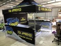 Tente de salon pliable 10x10' à montage rapide, directement de l'usine, portable, imperméable, avec impression publicitaire personnalisée