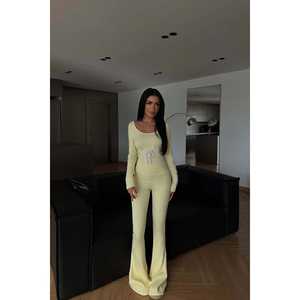 ชุดเซ็ตสองชิ้นลายทางสีเหลืองพร้อมโลโก้ ผ้าถักแบบลำลอง ทรงครอป ไซส์ XS และ XL ทรงเข้ารูป ชุดฤดูร้อน - Product Image 3