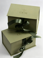 Boîtes cadeaux en carton kraft recyclable sur mesure en gros, avec protection UV, portables, doublure en carton ondulé de type éponge