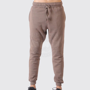 Chándal para hombre de corte regular con logotipo y diseño personalizados para uso en invierno, ligero, transpirable, para uso en exteriores, en oferta. - Product Image 5