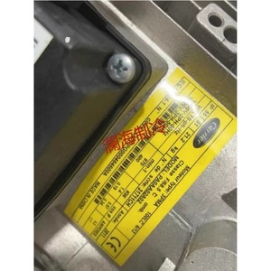 Moteur de ventilateur de turbine Carrier 30RBRQ 2 pôles, monté au plafond, triphasé, asynchrone, à économie d'énergie, pièces CVC - Product Image 1