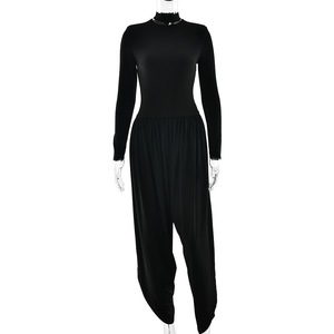 Combinaison moulante unie à manches longues et taille haute pour femme avec fente latérale et détail froncé – Tenue de soirée - Product Image 5