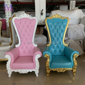 Canapé Trône Royal de Luxe pour Mariage, Canapé Simple Doré et Moelleux pour la Mariée et le Marié, Décoration d'Événement de Mariage - Product Image 4