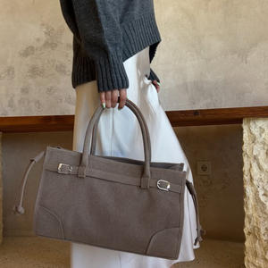 Sac à <span class=keywords><strong>main</strong></span> classique et élégant pour femme, en suè<span class=keywords><strong>de</strong></span> lisse, personnalisé, avec fermeture éclair, portable, à double bandoulière, idéal pour le bureau - Product Image 5