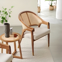 Fauteuil en bois de chêne massif avec dossier au design nordique en rotin véritable Chaises de salle à manger en canne française pour restaurant café