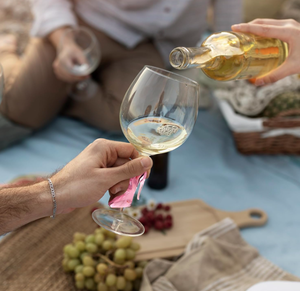 Verre à cocktail rose fantaisie 8 oz en forme de <span class=keywords><strong>talon</strong></span> aiguille pour femmes, idéal pour enterrement de vie de jeune fille ou anniversaire - Product Image 4