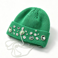 Berretto Invernale Personalizzabile di Alta Qualità con Logo, Cappello Lavorato a Maglia con Catena di Strass e Protezione per le Orecchie, Unisex per Adulti, Spiaggia e Viaggi