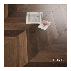 Suelo de espiga Ac3 AC4 <span class=keywords><strong>AC5</strong></span> Suelo de madera en relieve Mdf Hdf <span class=keywords><strong>8mm</strong></span> 12mm Suelo laminado de <span class=keywords><strong>parquet</strong></span> - Product Image 4