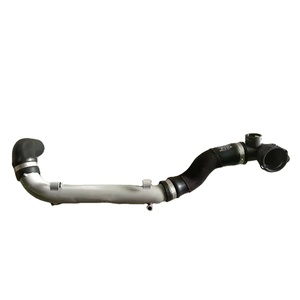 Convient à Porsche MACAN 95B 95B121109E tuyau <span class=keywords><strong>de</strong></span> <span class=keywords><strong>refroidissement</strong></span> <span class=keywords><strong>de</strong></span> radiateur <span class=keywords><strong>de</strong></span> haute qualité 95B 121 109 E tuyau <span class=keywords><strong>de</strong></span> <span class=keywords><strong>vidange</strong></span> - Product Image 3