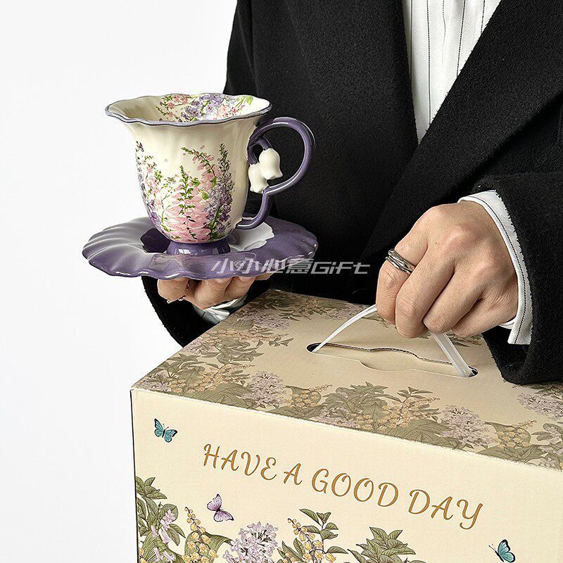 Set regalo con tazza e piattino "Relief-Purple Romance"